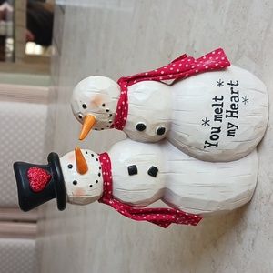 Vintage Snowman couple figurine/"carved wood" hand painted,, 5 1/2" tall..New.